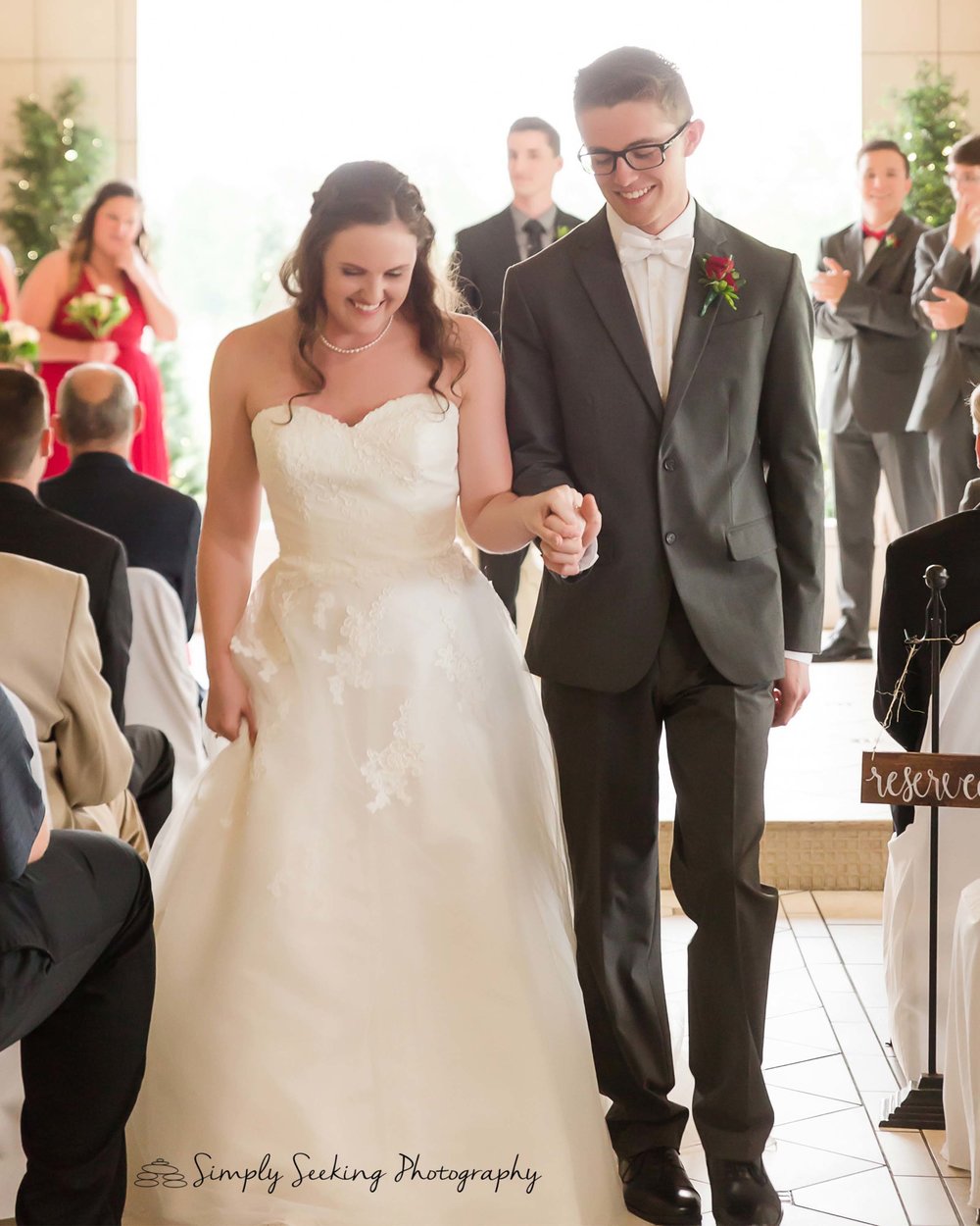 SSP spring wedding|ceremony|bridal party|red and charcoal wedding|Valle Vista wedding