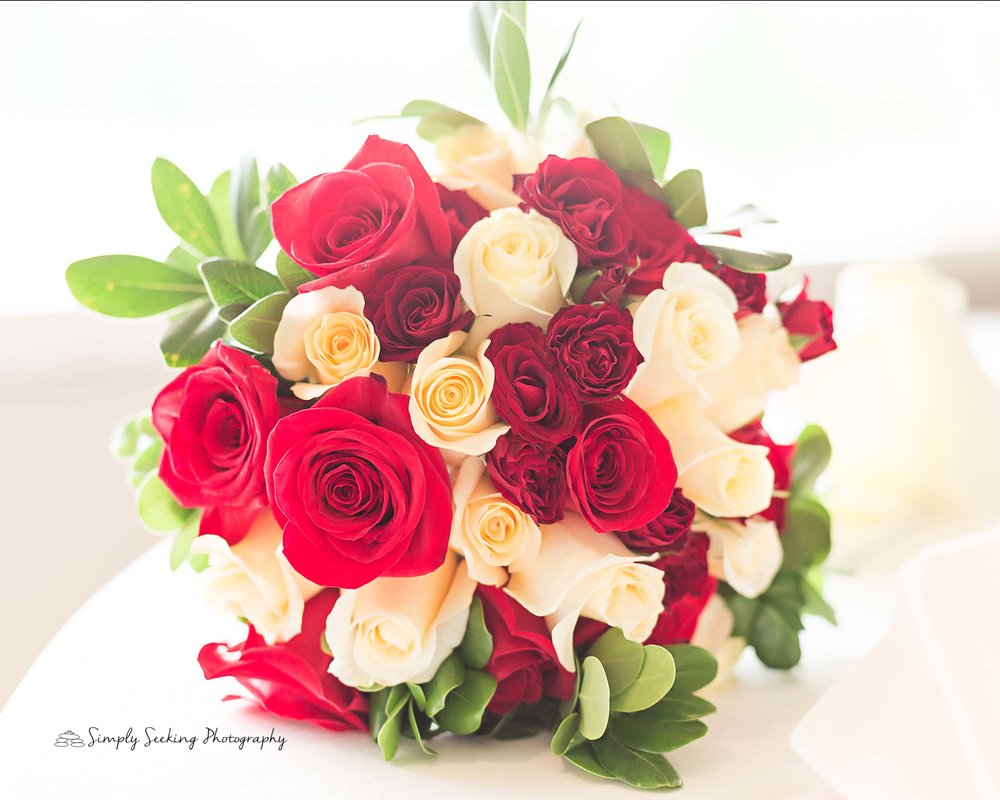 SSP spring wedding| bridal bouquet| floral details| red and charcoal wedding