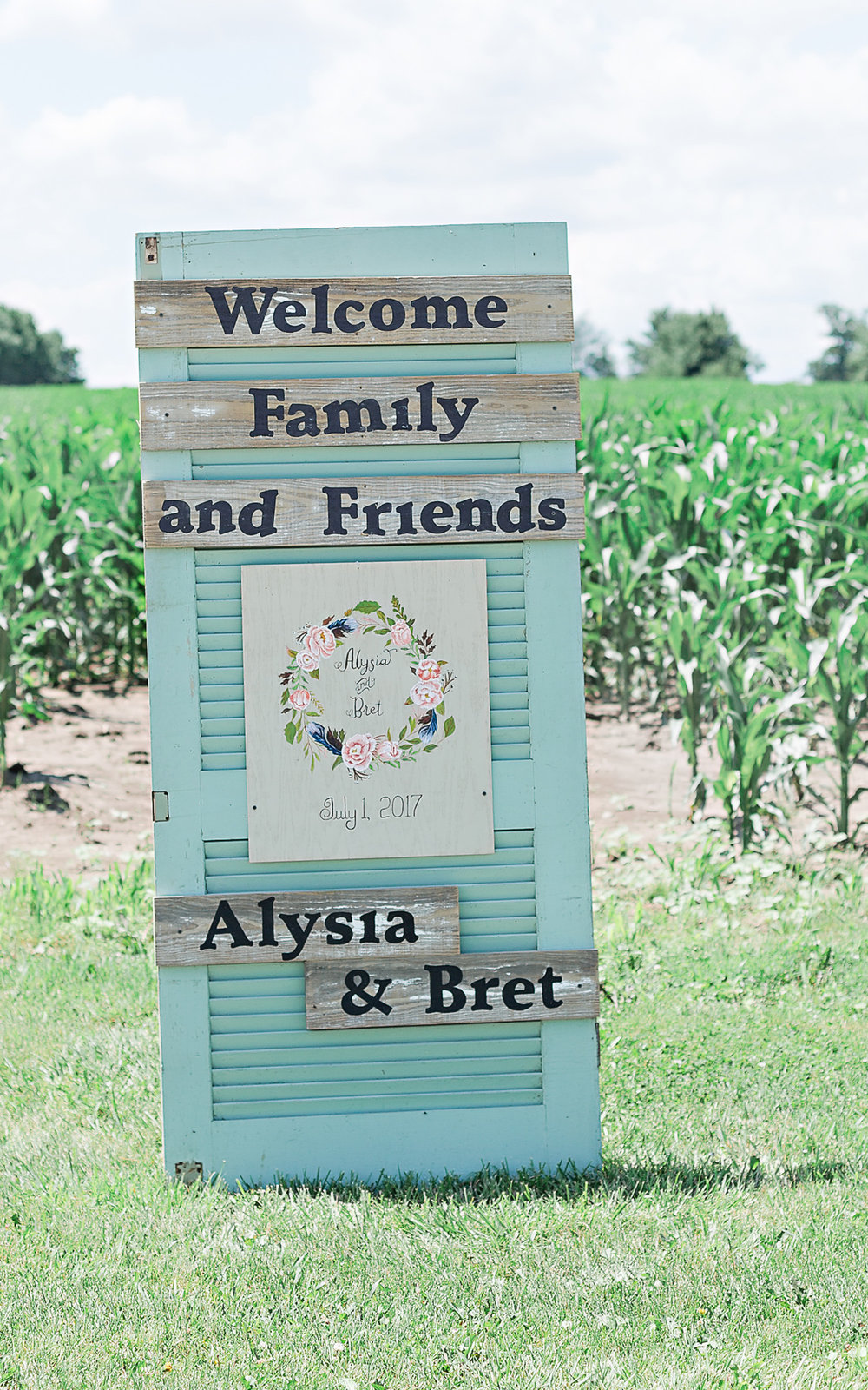 SSP summer wedding| welcome sign| details| backyard wedding