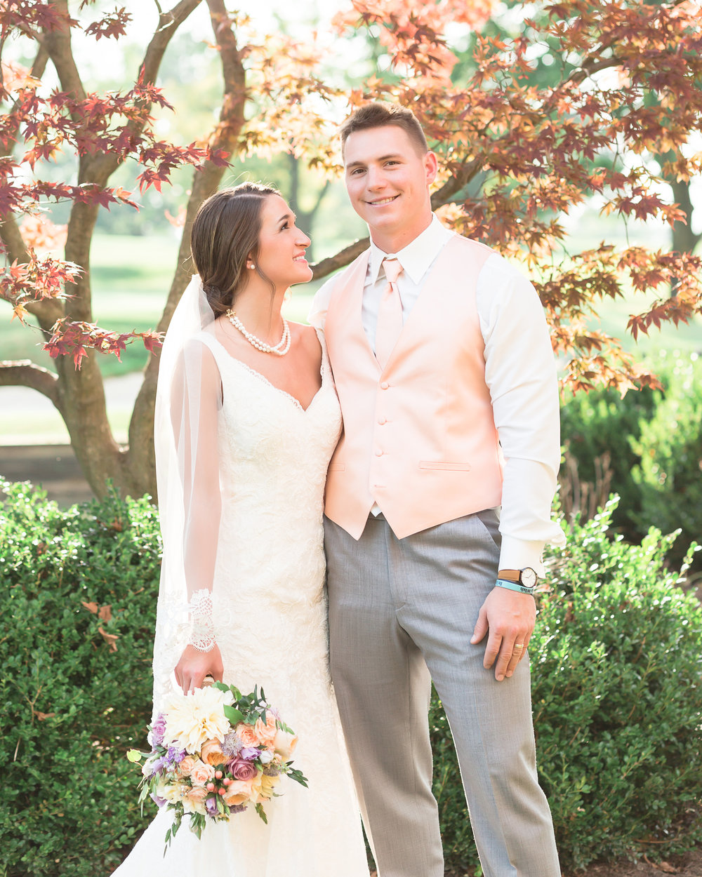SSP fall wedding|bride and groom| peach and gray wedding