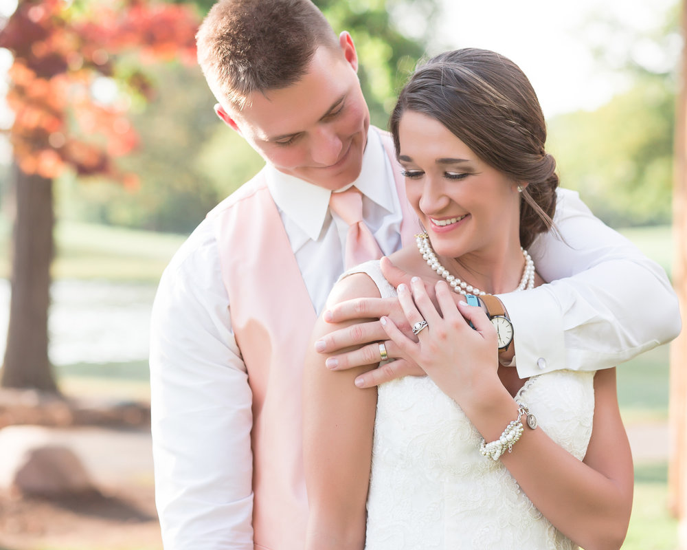 SSP fall wedding|bride and groom| peach and gray wedding