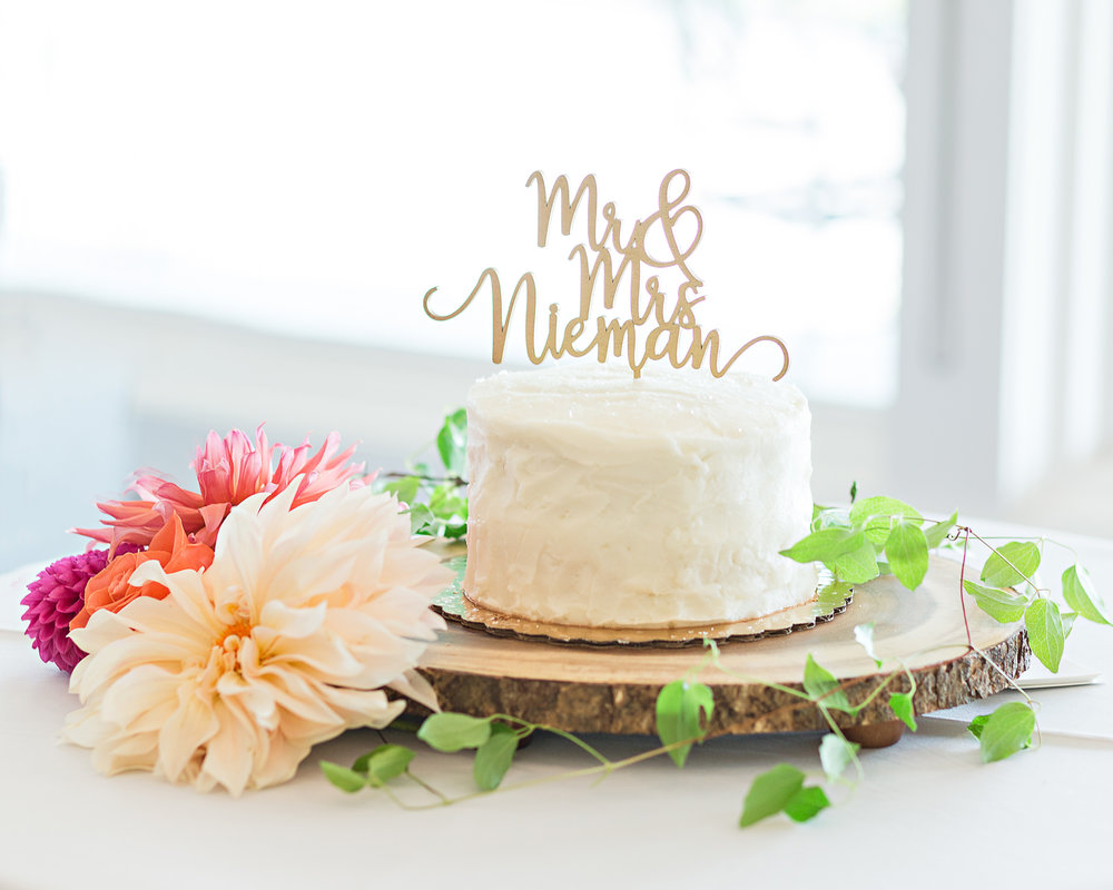 SSP fall wedding|floral details| peach and gray wedding