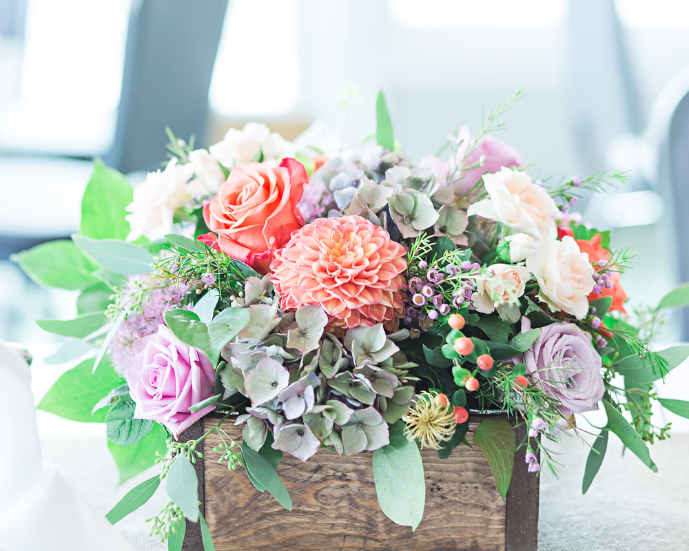 SSP fall wedding|floral details| peach and gray wedding