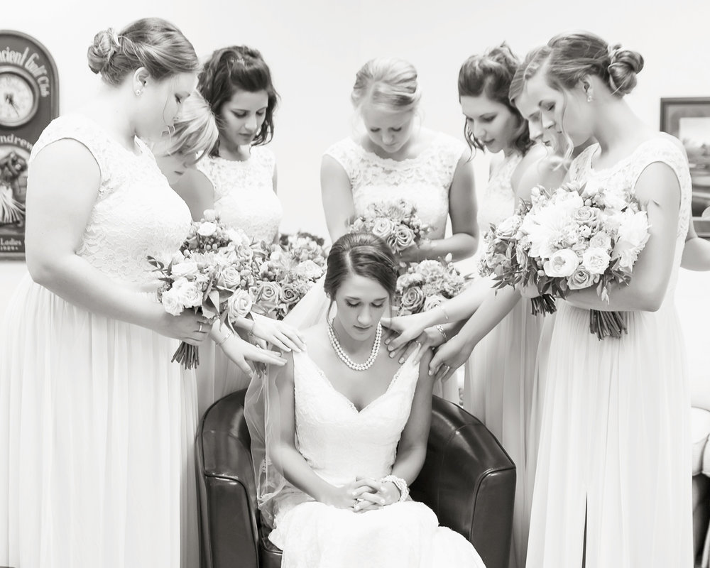 SSP fall wedding| bridal party| peach and gray wedding| black and white