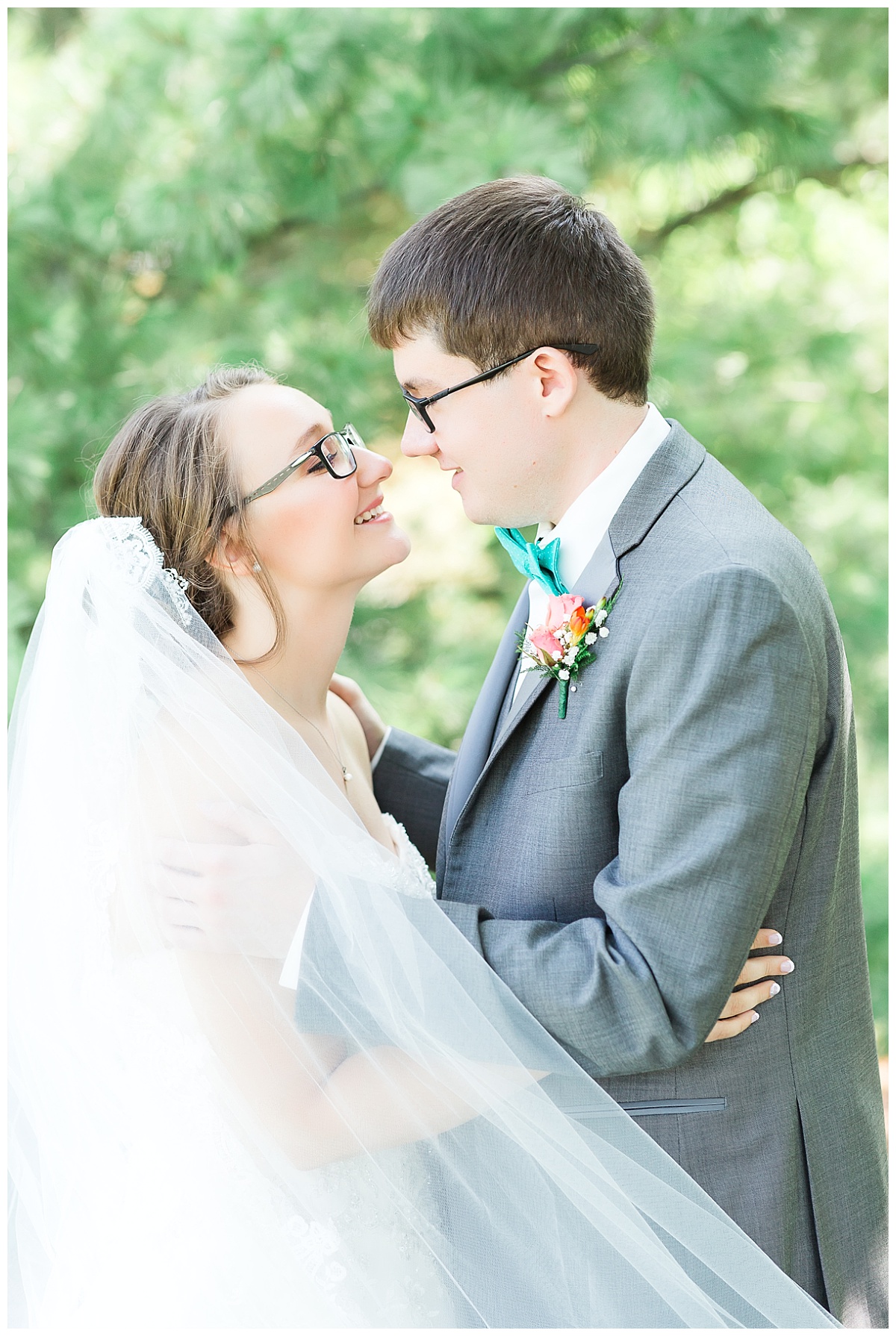 bride and groom| teal and coral wedding with gray tux