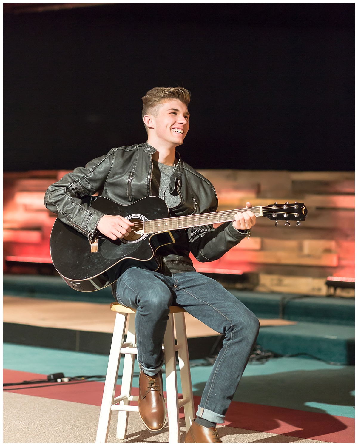 Why Use Props in Your Senior Pictures| uniquely you