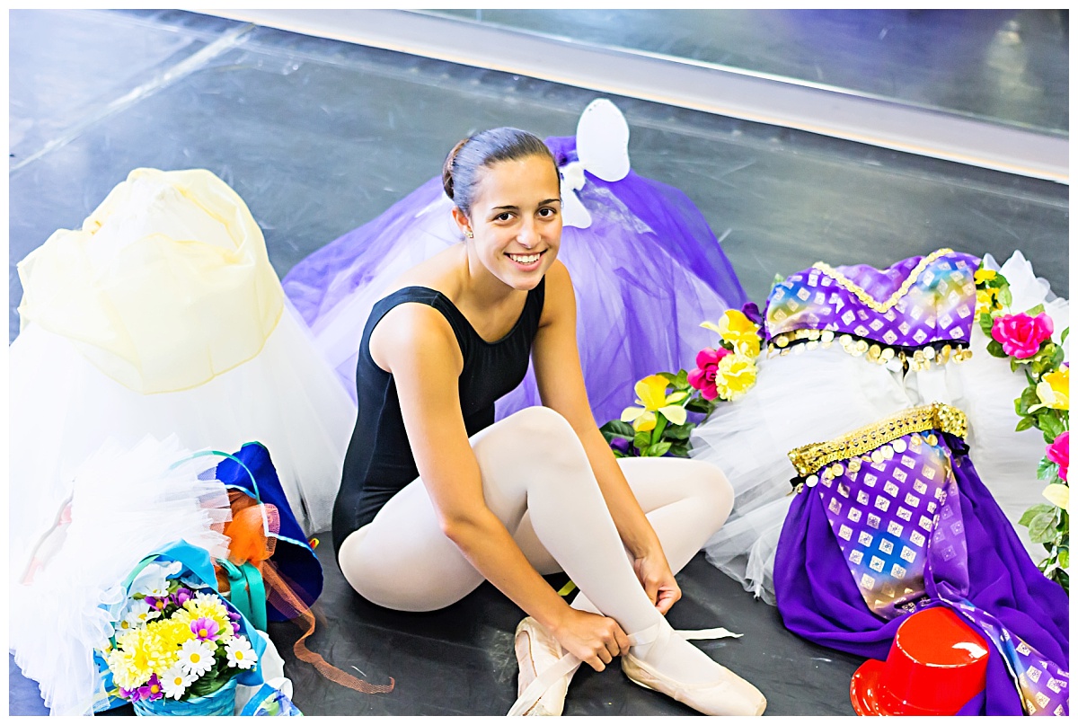 Why Use Props in Your Senior Pictures| activities