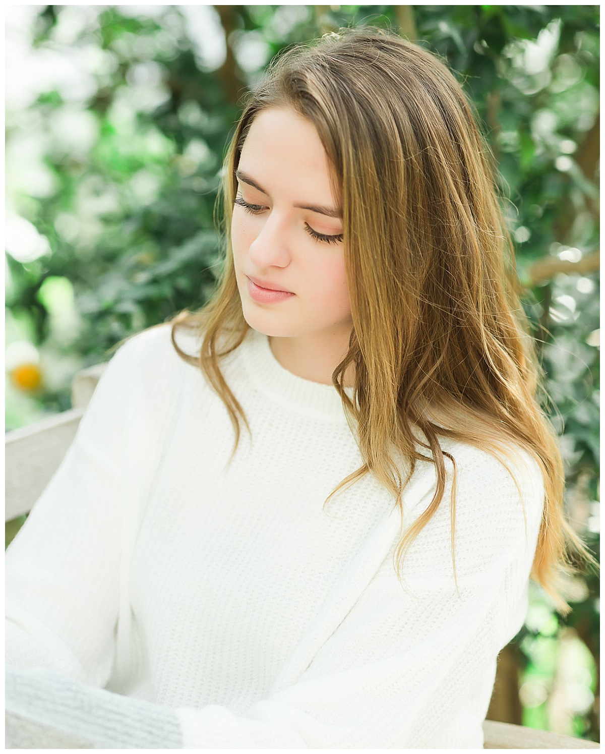 Senior girl session at Fort Wayne Botanical Gardens