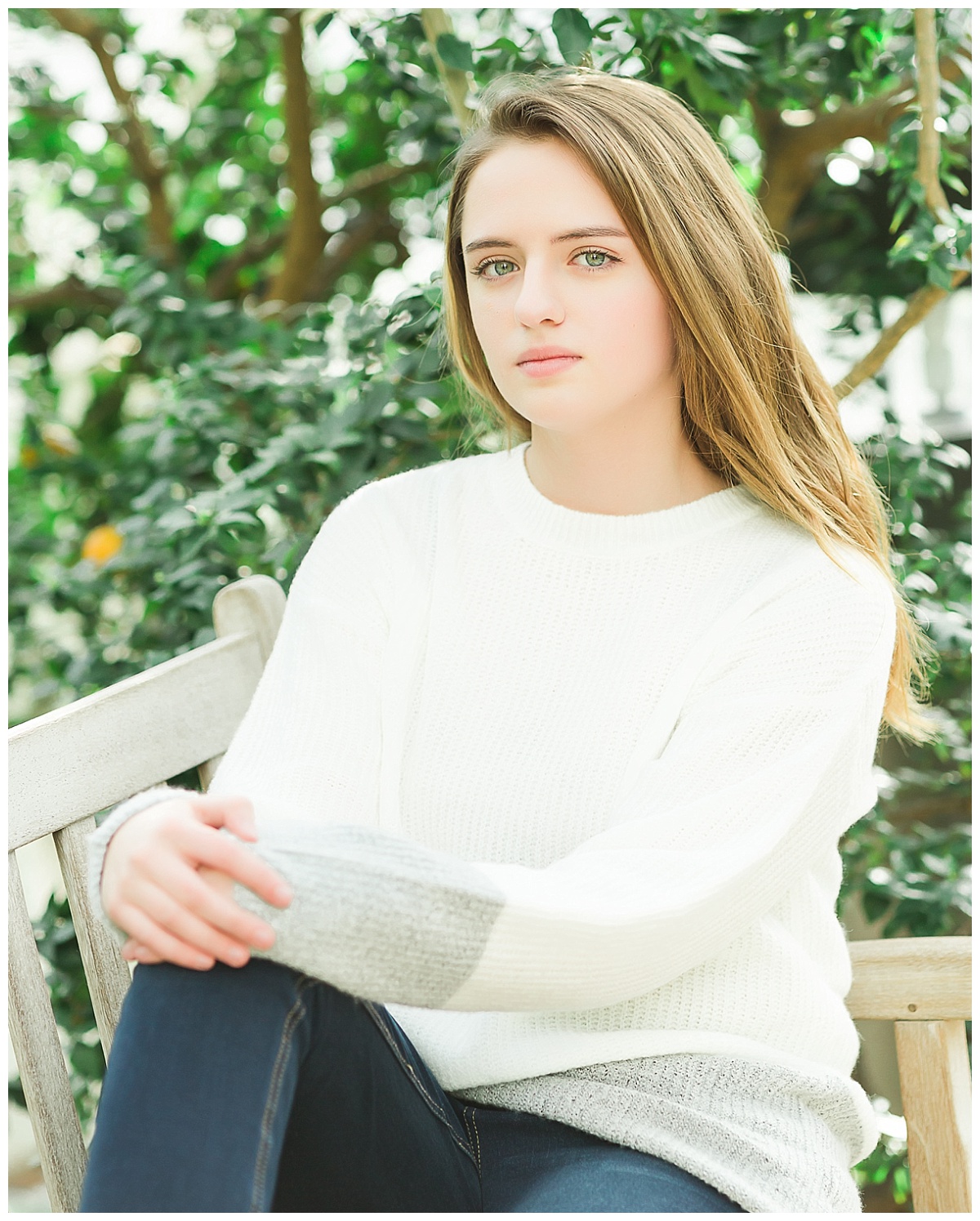 Senior girl session at Fort Wayne Botanical Gardens
