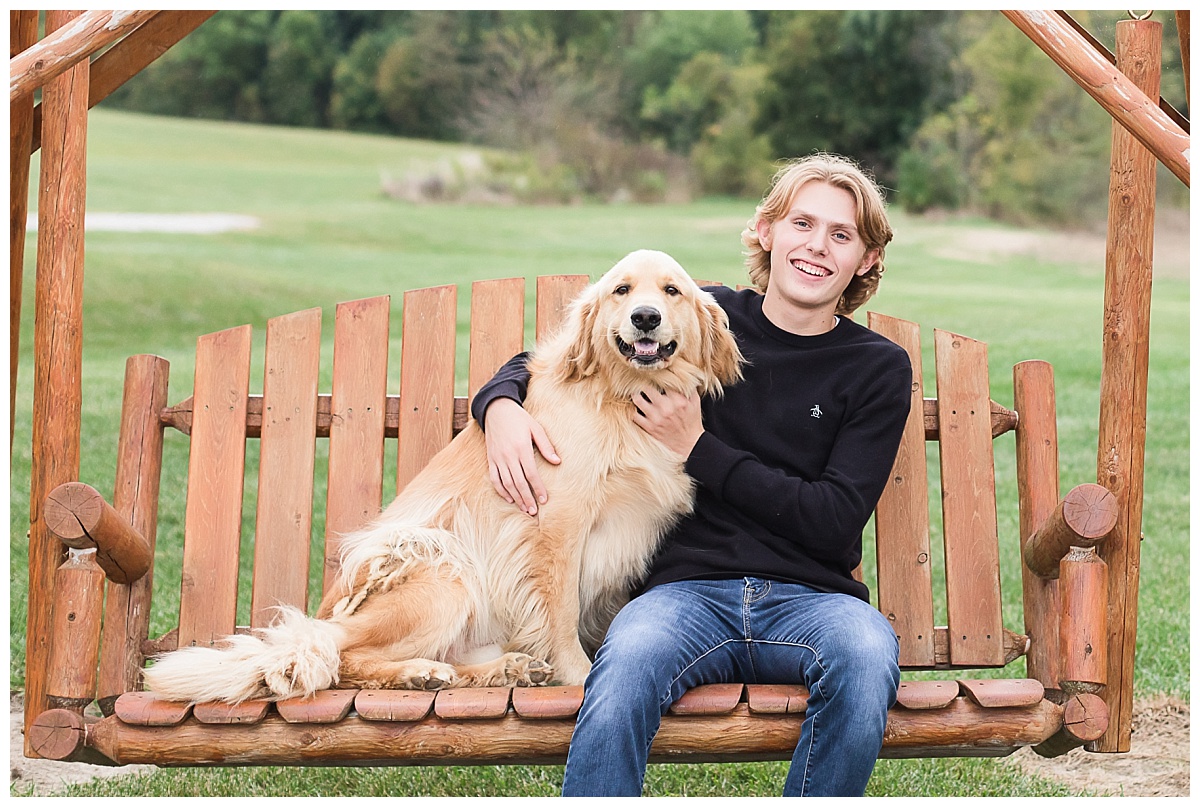 Family-Farm-senior-session-photo-by-Simply-Seeking-Photography
