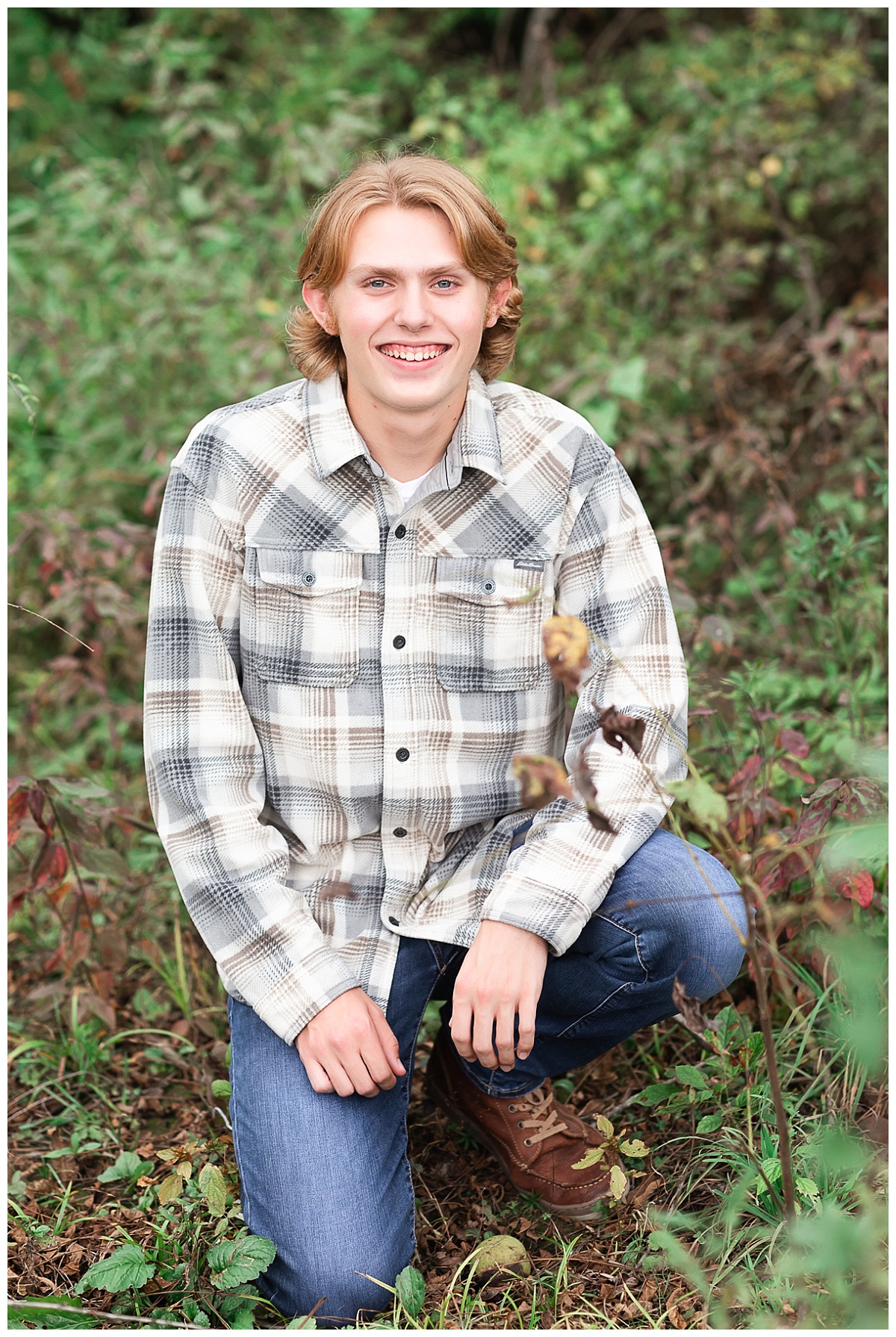 Family-Farm-senior-session-photo-by-Simply-Seeking-Photography
