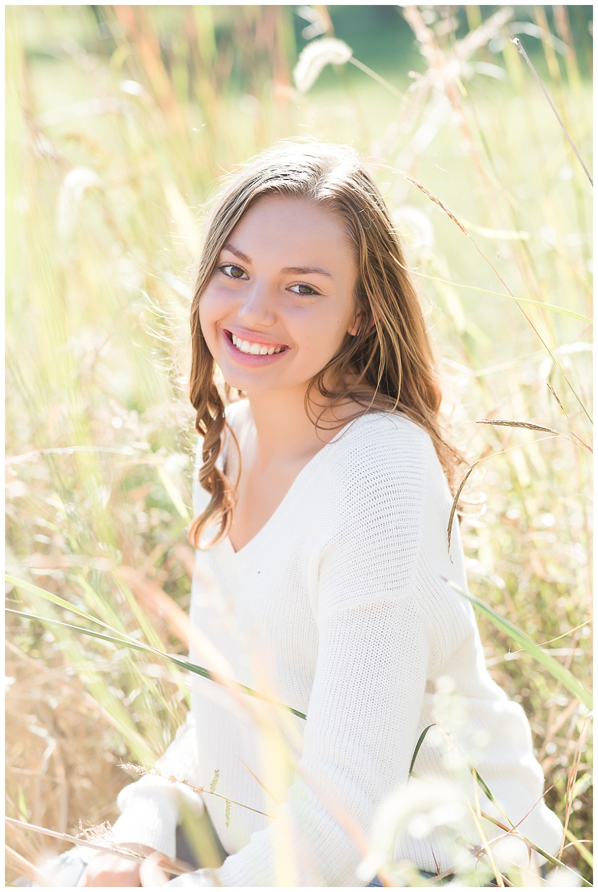 Senior girl nature setting photo by Simply Seeking Photography