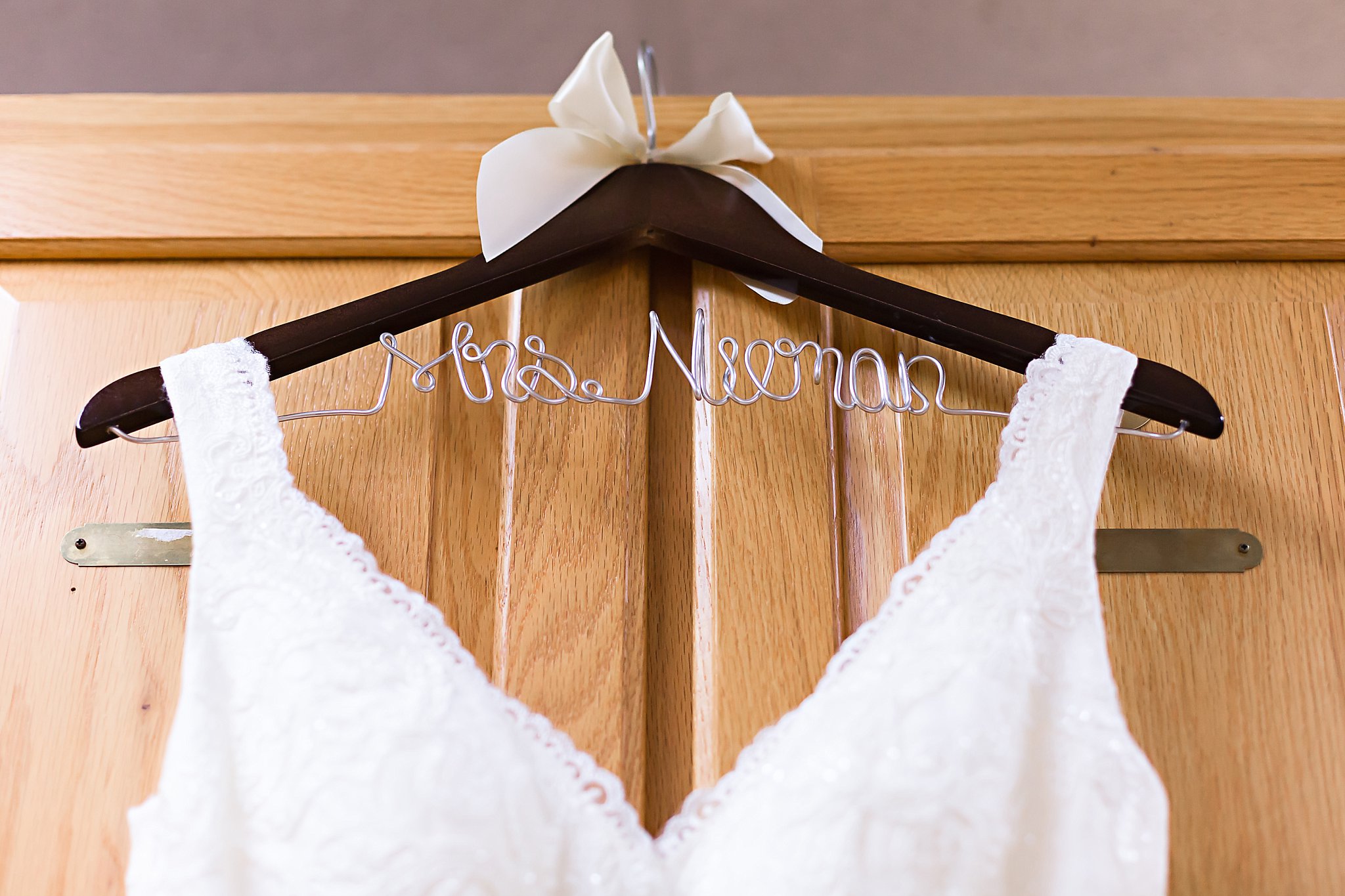 wedding day reminders photo by Simply Seeking Photography