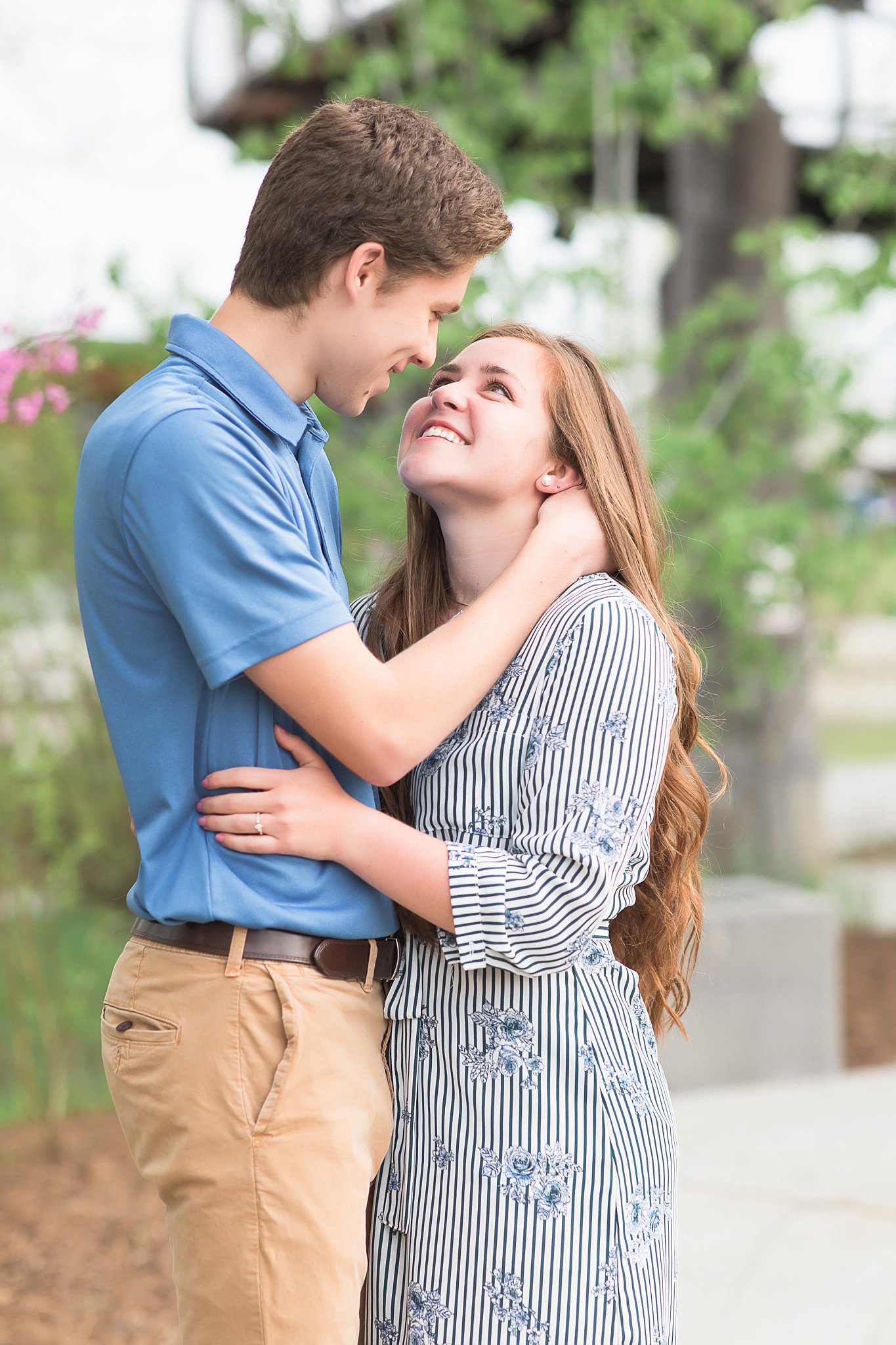 Promenade Park Engagement session photos by Simply Seeking Photography